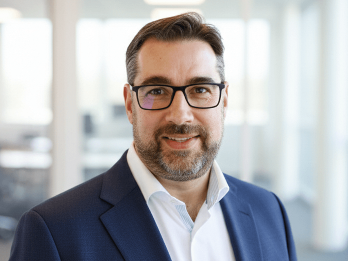 Dr. Holger Pfeifer